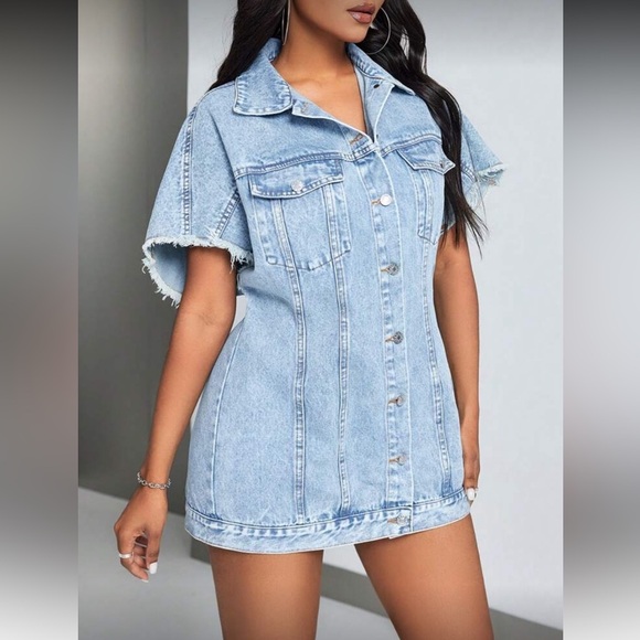 Stylish Denim Button-Up Dress with Belt - Picture 3 of 8